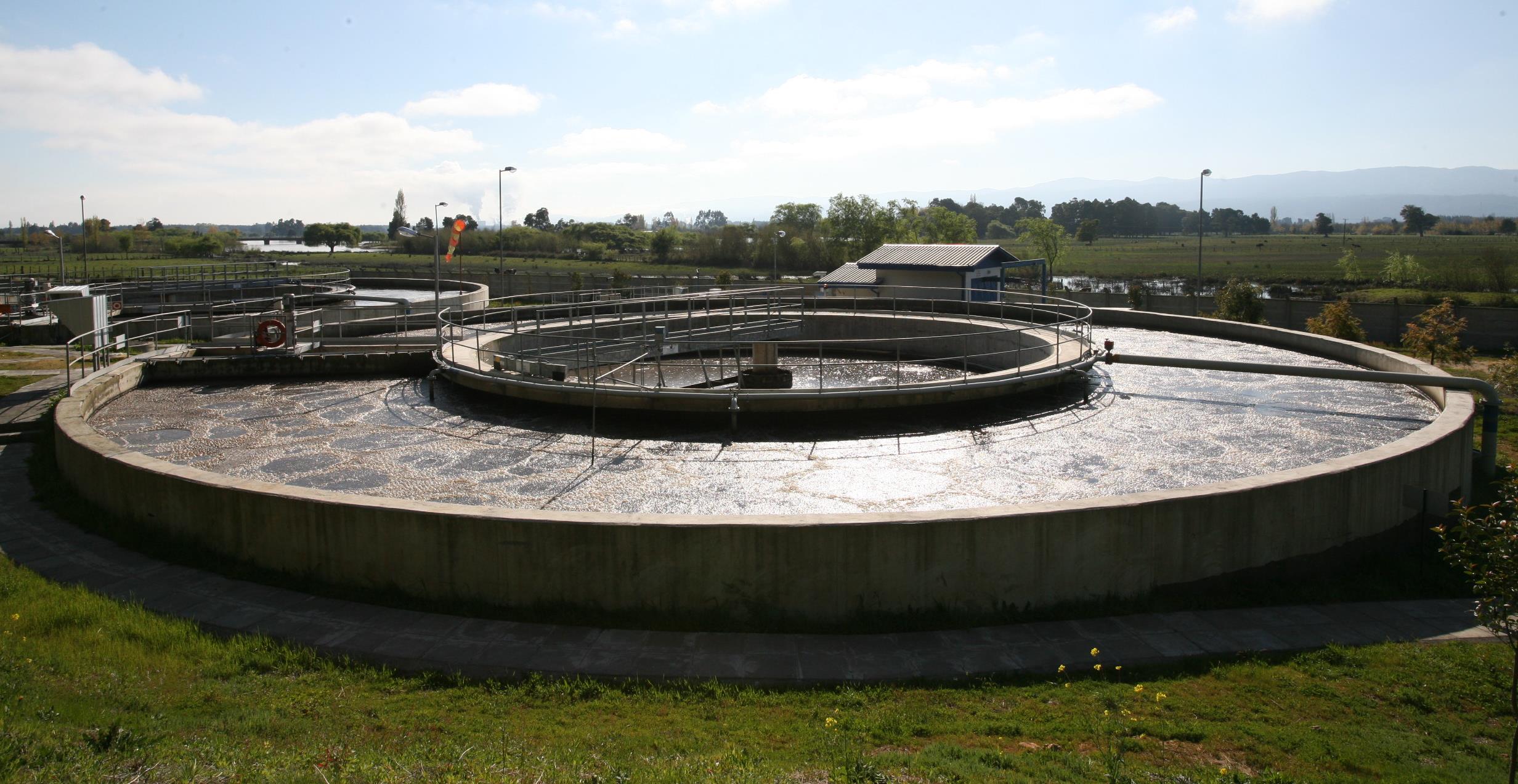 Diseño y equipamiento de tratamiento en aguas residuales